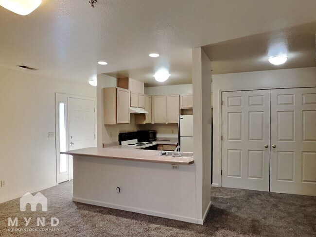 Foto del edificio - 954 Berrum Ln