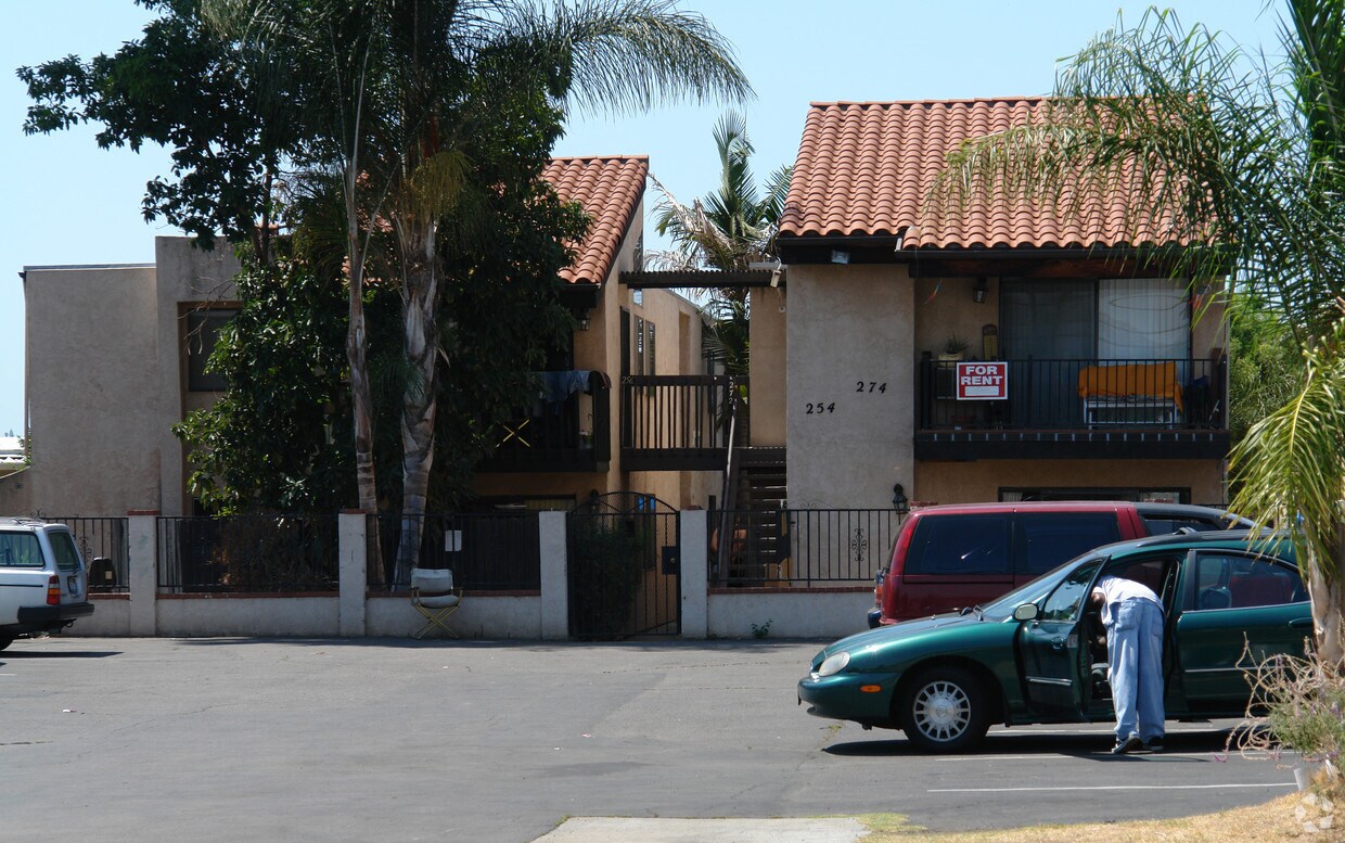 Foto del edificio - 254-274 Orlando St