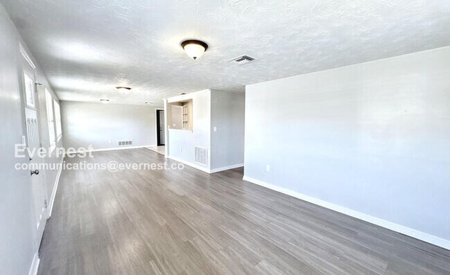 Foto del edificio - 3407 Truman Dr