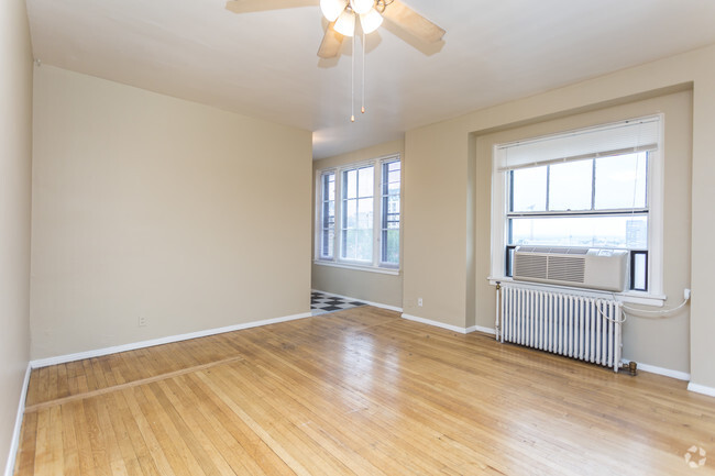 Estudio - 515 ft² - Belmont Buckingham