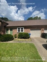 Building Photo - 457 Woodview Dr