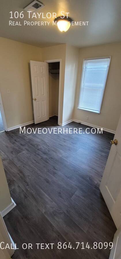 Photo - 106 Taylor St House