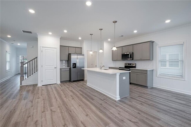 Building Photo - 174 E Rdg Wy