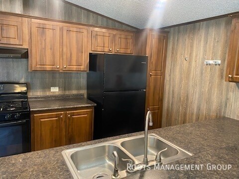 Building Photo - Home Available to Lease - Apply Today!