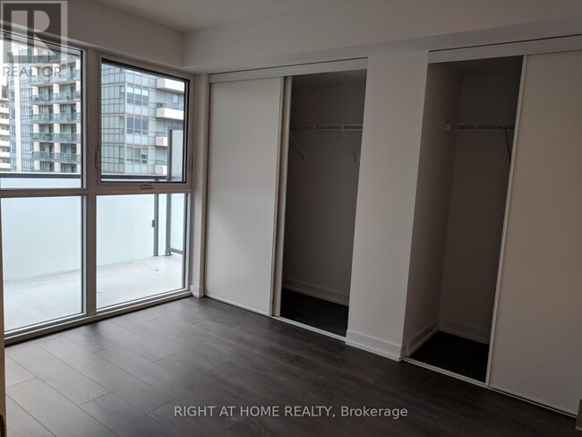 Building Photo - 125 Redpath Ave