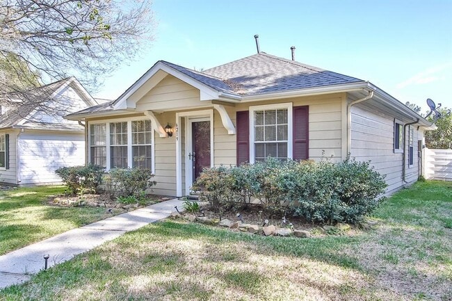 Building Photo - 6219 Spruce Bough Ct