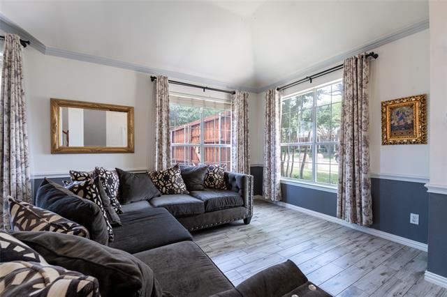 Foto del edificio - 11761 Waterford Ln