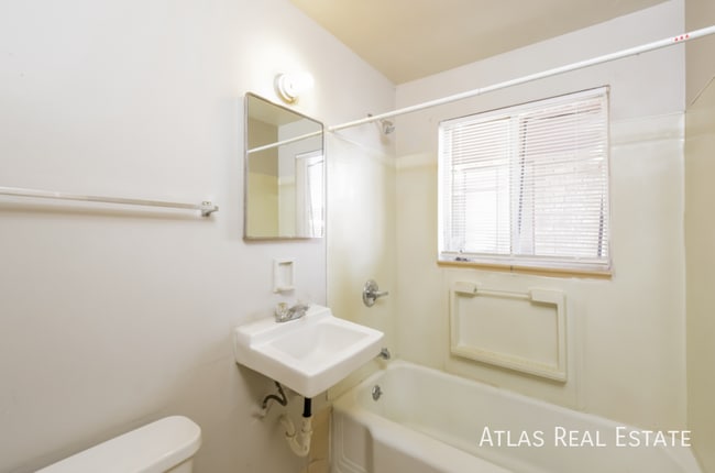 Foto del edificio - 7121 E 60th Way