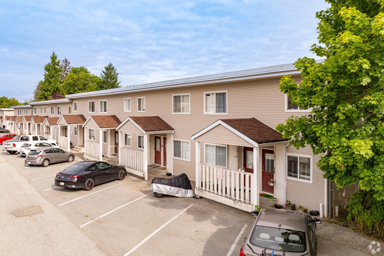 Building Photo - Chelsea Heights
