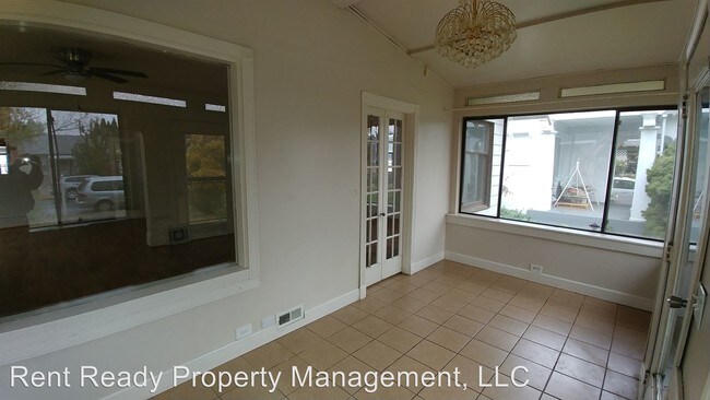 Foto del edificio - 620 Pleasant Ave