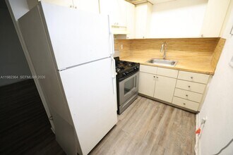 Building Photo - 2799 E 4th Ave