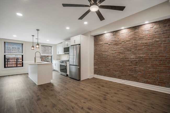 Kitchen - 155 Grand St