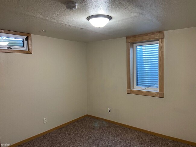 Building Photo - 3 br, 2 bath House - 1835 N 7th St