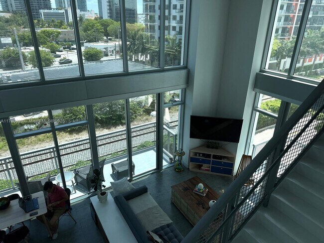 Foto del edificio - 3301 NE 1st Ave
