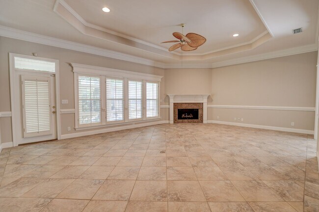 Foto del edificio - 3 bedroom, 2 bathroom in Rock Creek! Commu...