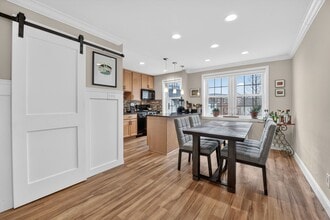 Building Photo - 2208 Colston Dr