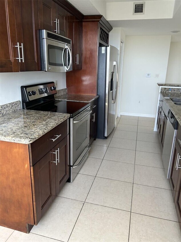 Foto del edificio - 3530 SW 22nd St