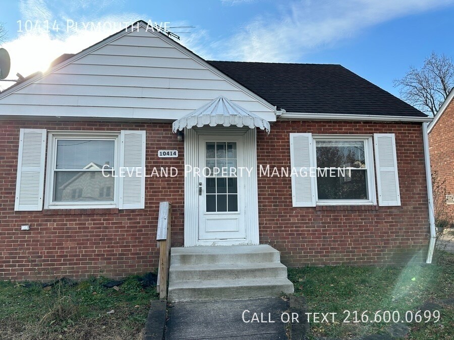 Primary Photo - Garfield Hts Bungalow