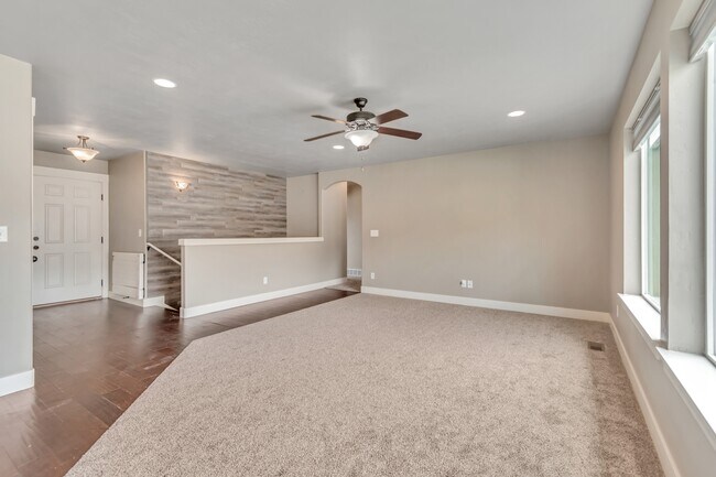 Foto del edificio - 15 S 900th E