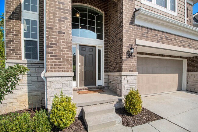 Building Photo - 2865 Dillon Dr