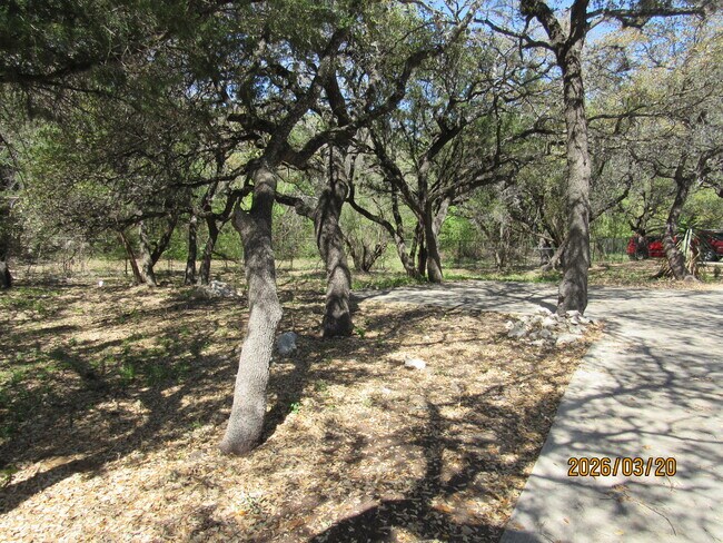 Parte trasera de la propiedad - 13815 Parksite Woods