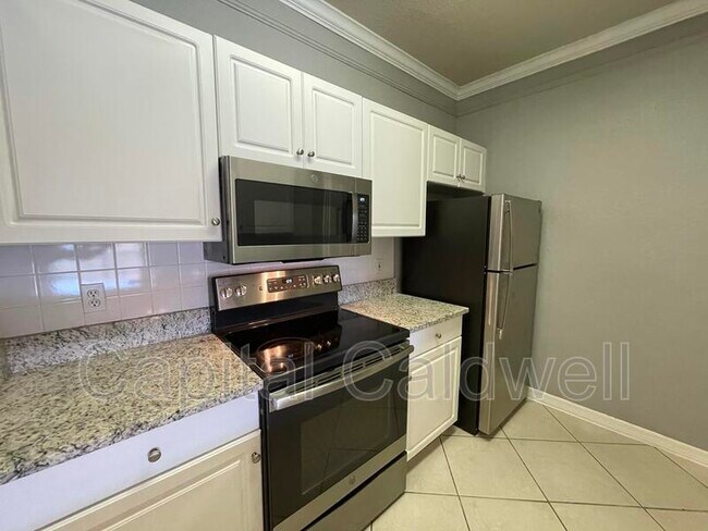 Foto del edificio - 4323 Bayside Village Dr
