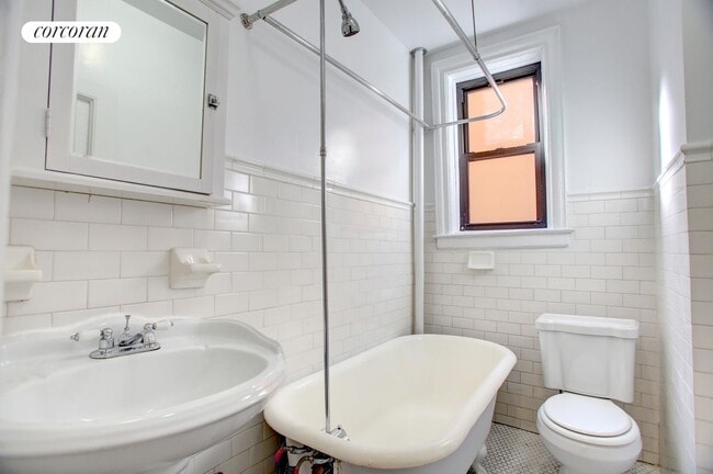 Foto del edificio - 511 W 169th St