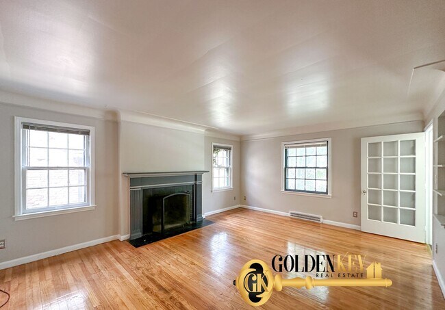 Foto del edificio - 20413-20415 Stratford Rd