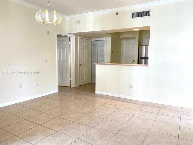 Foto del edificio - 3115 NE 184th St