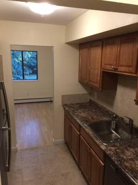 Foto del edificio - 1106 Cherry Hill Dr