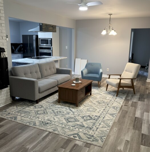 Foto del edificio - 6225 Branch Hill Cir
