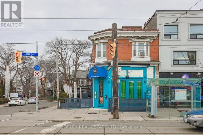 Building Photo - 413 Crawford St