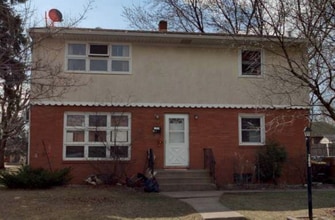 Building Photo - 205 9th St S