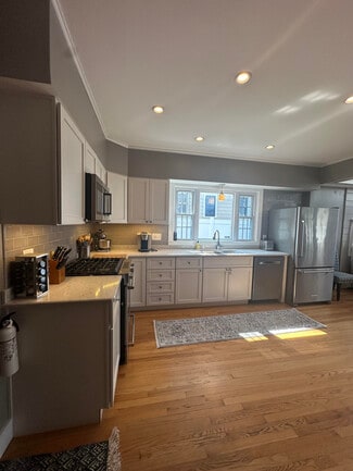 Building Photo - 175 Lake Ave