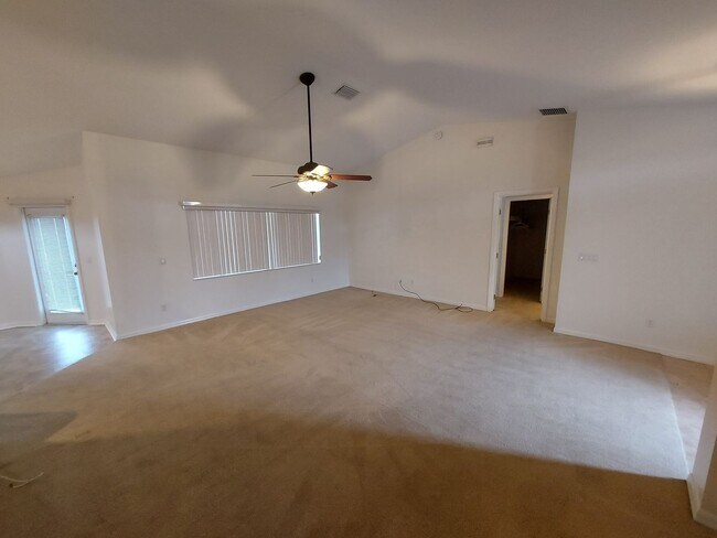 Foto del edificio - 3203 NW 45 CT. 55+ COMMUNITY