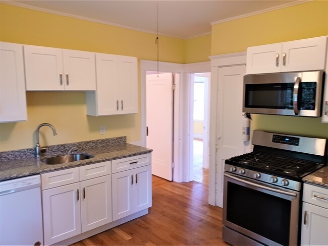 Building Photo - 14 Rocky Nook Ter