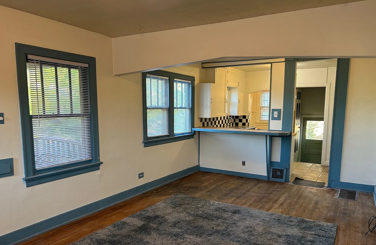 Foto principal - 1436 E Evans Ave