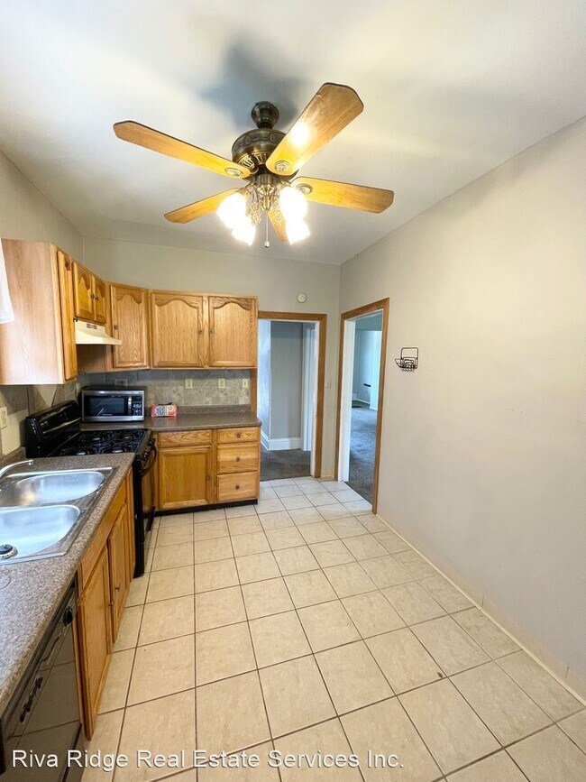 Foto del edificio - 3 br, 1 bath House - 1405 Fallowfield Ave