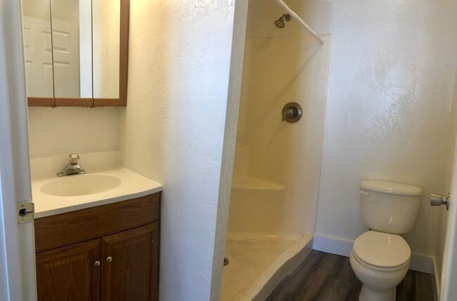 Building Photo - 4th St. Fourplex