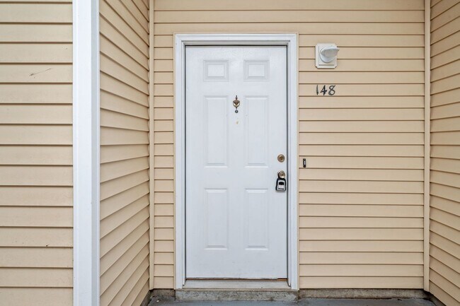 Building Photo - 1501 Partin Dr N