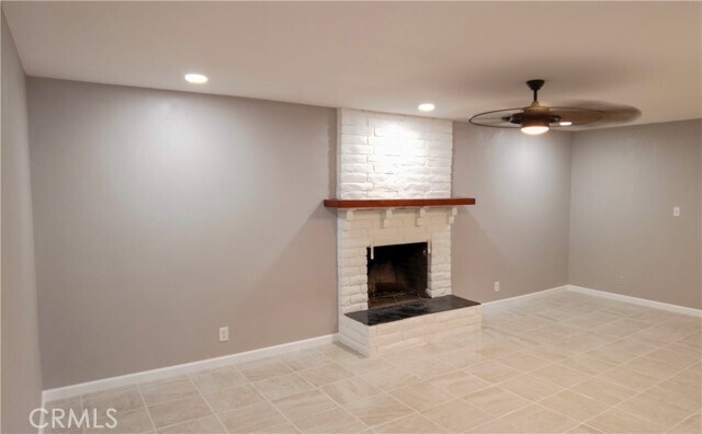 Building Photo - 26 Las Flores Dr