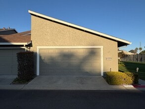 Building Photo - 1111 Lord Nelson Ln