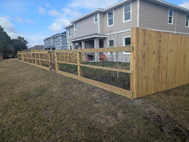 Building Photo - 20 Serbian Bellflower Trail