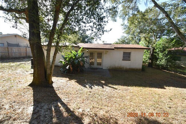 Building Photo - 8320 Oleander Ln