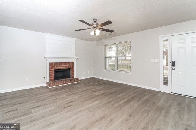 Building Photo - 7250 Bridgeport Ct