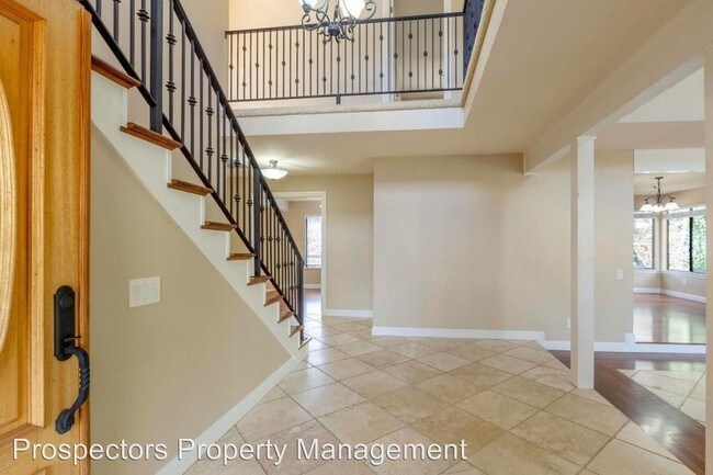 Building Photo - 5 br, 3 bath House - 2875 Vista Del Valle