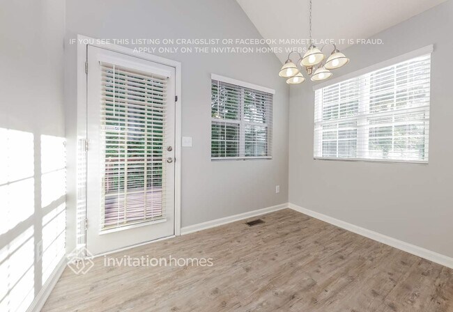 Foto del edificio - 1722 Graywood Dr SE