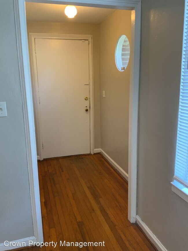 Building Photo - 2 br, 1 bath House - 3426 Keenan Dr
