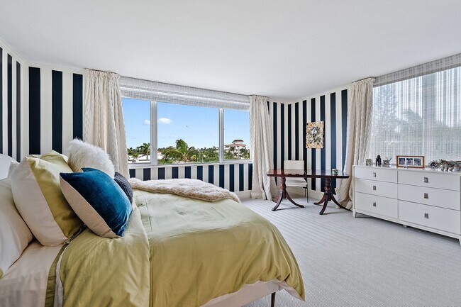 Photo - 434 Chilean Ave House