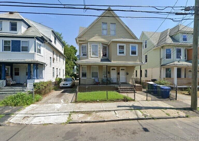 Foto principal - 264 Davenport St